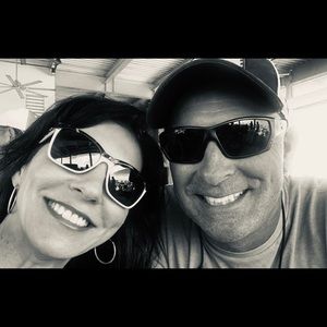 Meet your Posher, Toni